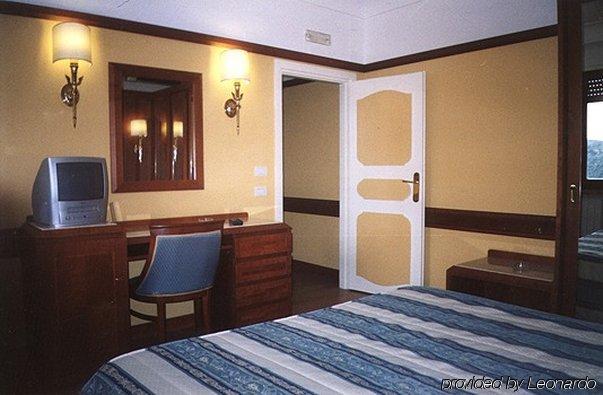 Hotel Miravalle เนเปิลส์ ห้อง รูปภาพ