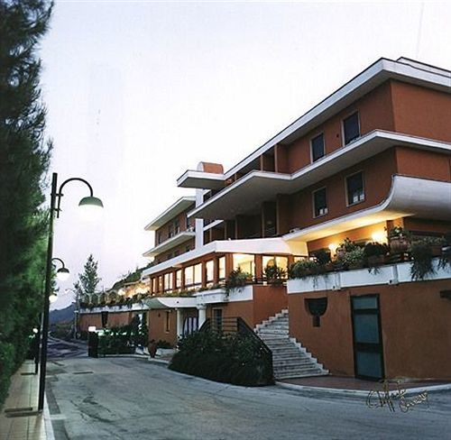 Hotel Miravalle เนเปิลส์ ภายนอก รูปภาพ