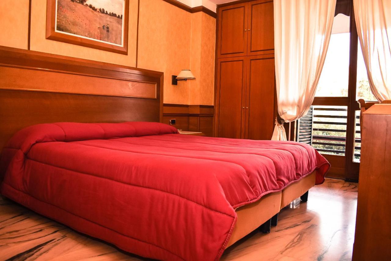 Hotel Miravalle เนเปิลส์ ภายนอก รูปภาพ