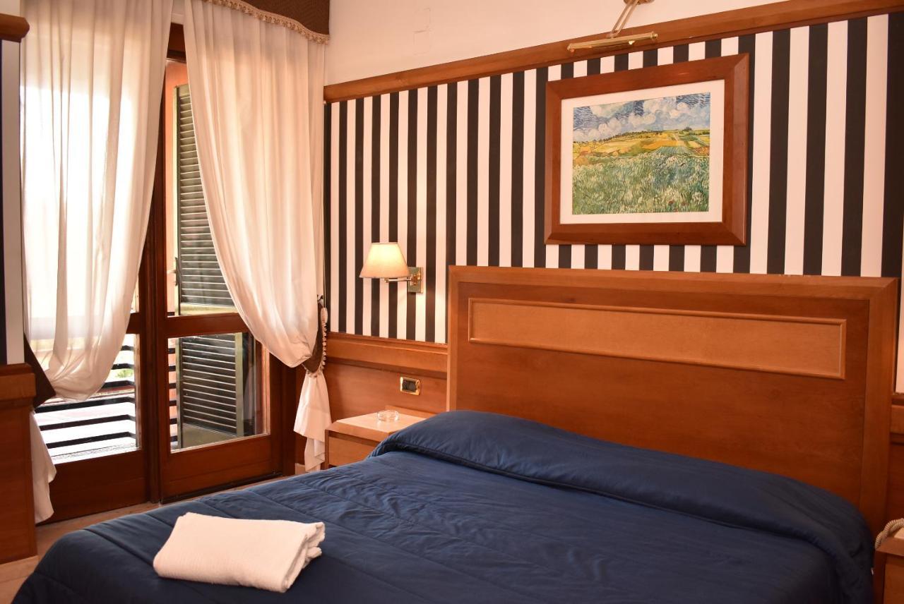 Hotel Miravalle เนเปิลส์ ภายนอก รูปภาพ